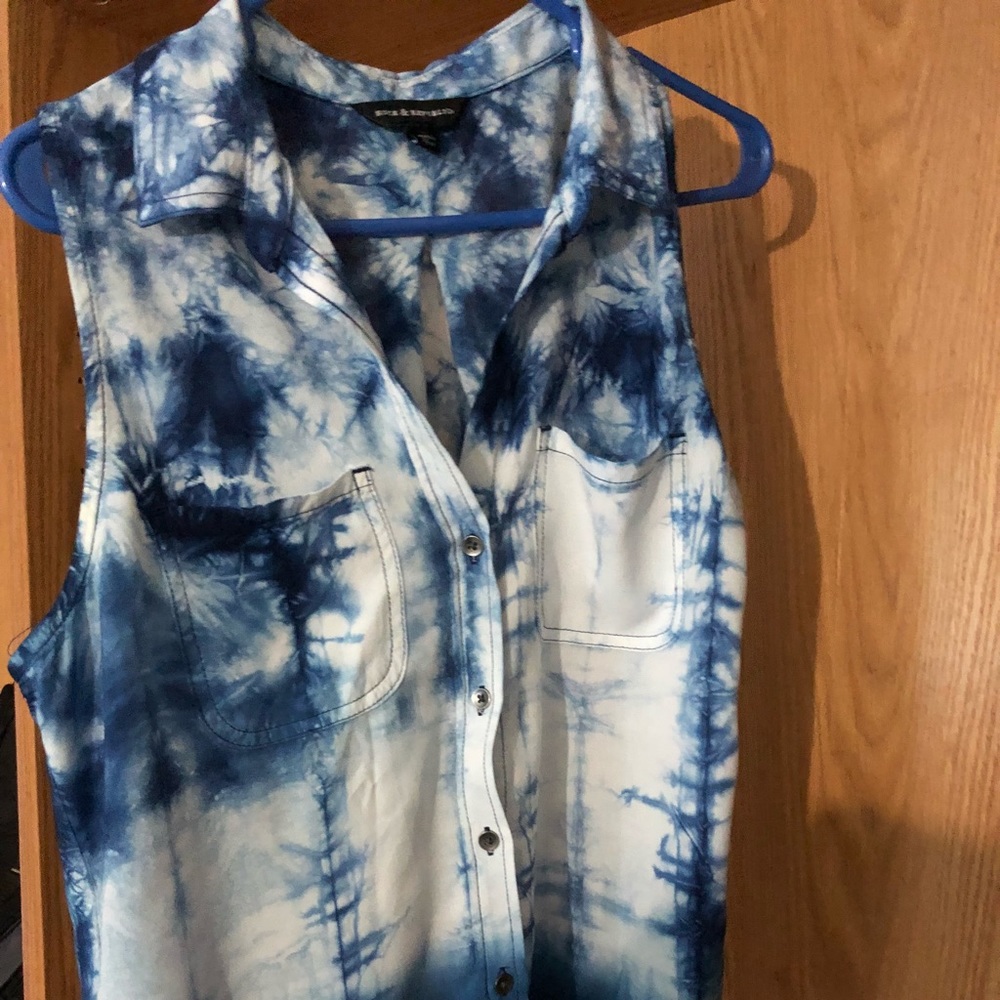 Rock and republic tie diye shirt